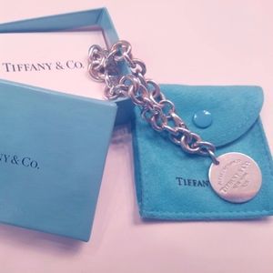 Return to Tiffany: Round Charm Bracelet